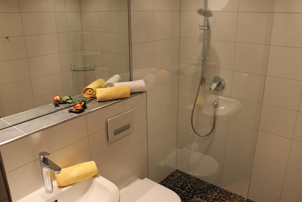 Appartements Zerzer Ried im Oberinntal Zimmer foto
